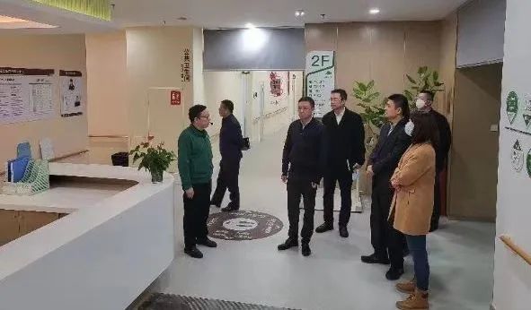 公司赴頤信養(yǎng)老公司開展康養(yǎng)項(xiàng)目現(xiàn)場推進(jìn)會(huì)