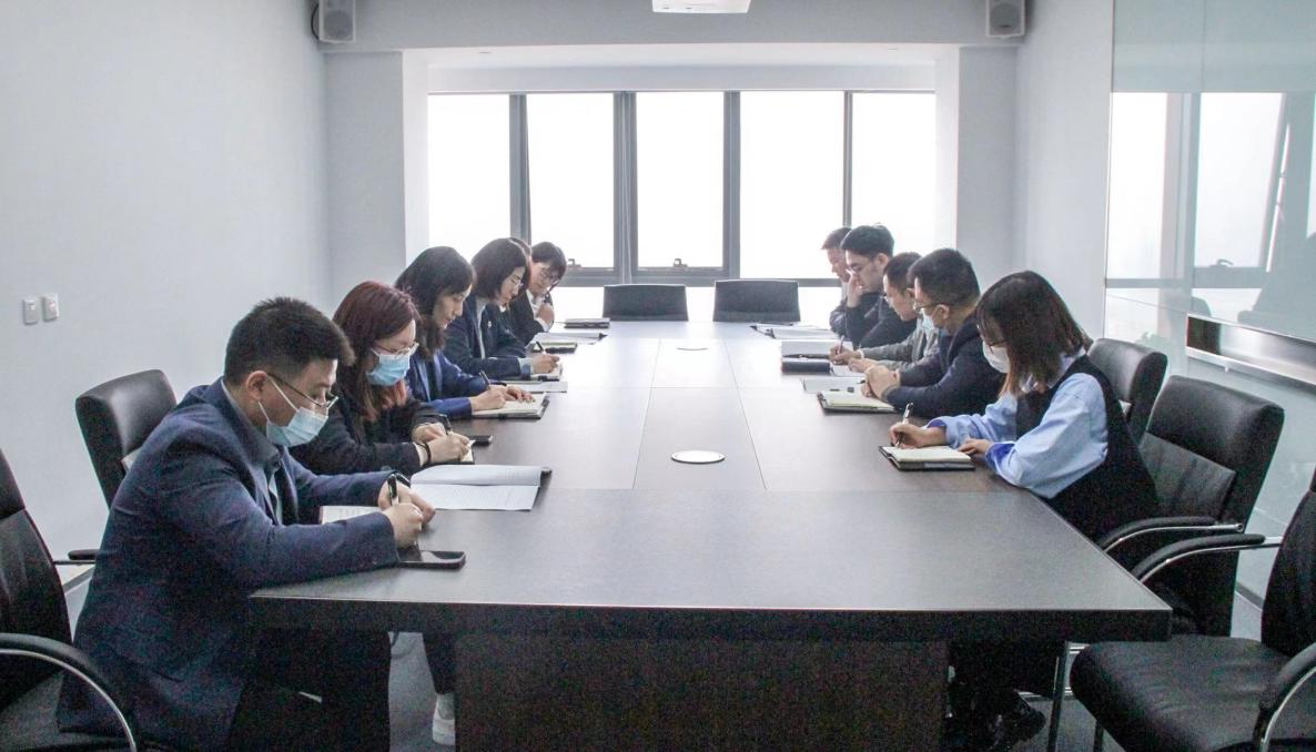 投行業(yè)務(wù)部與股權(quán)管理部聯(lián)合組織開展學(xué)習黨的二十大精神專題活動