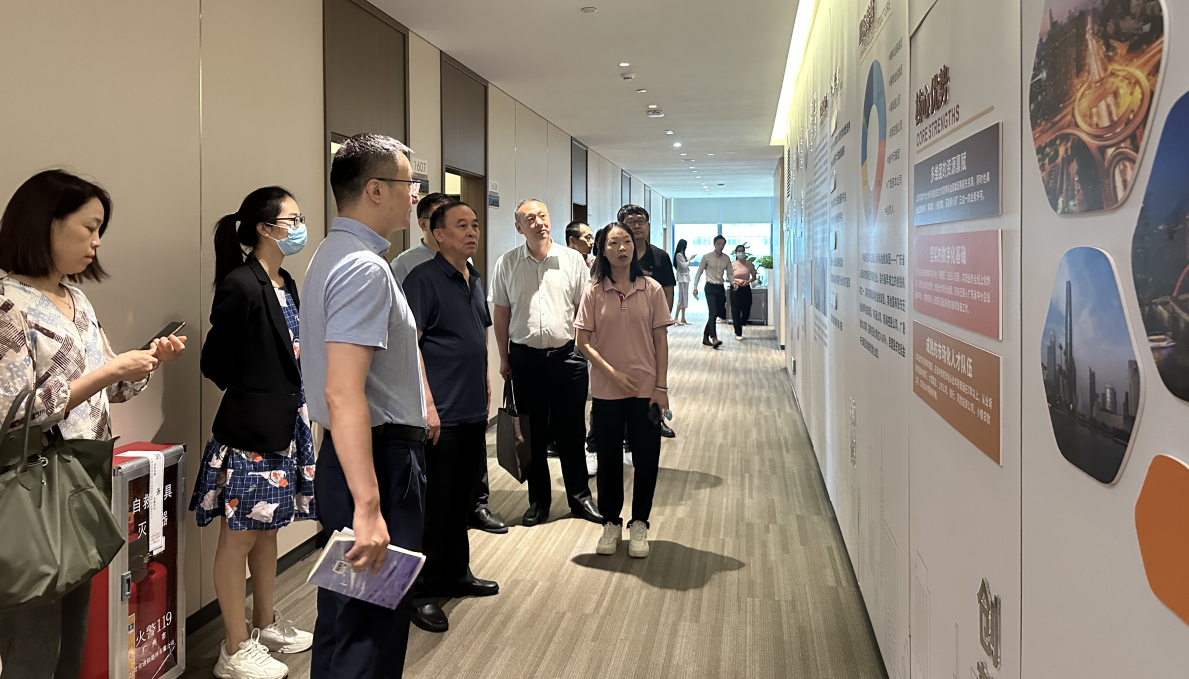 國(guó)信小貸赴粵普再貸、盈峰普惠調(diào)研交流